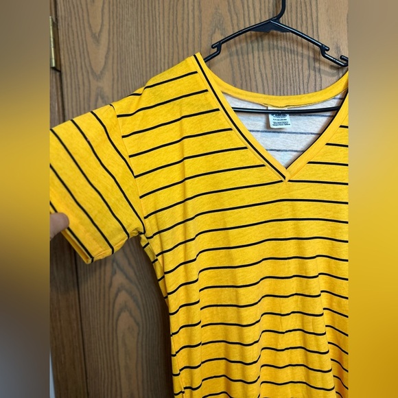 Victoria’s Secret VS PINK! Rare Striped V-Neck Logo Short Sleeve Tee Size Small - Picture 4 of 9